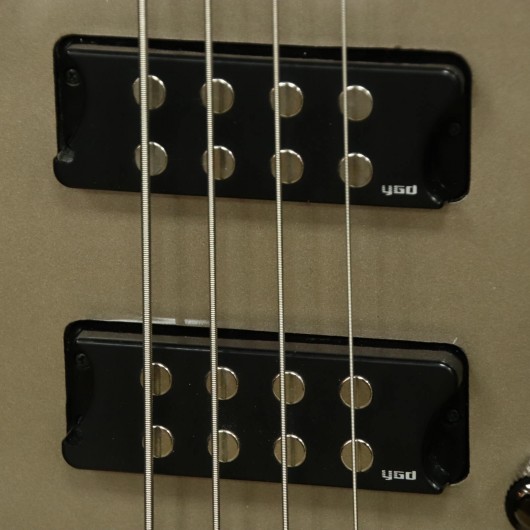 Chitara bass Yamaha TRBX 304 PWT, 4 corzi, 24 taste, corp mahon, tastiera palisandru, scala 864, 2 doze Yamaha